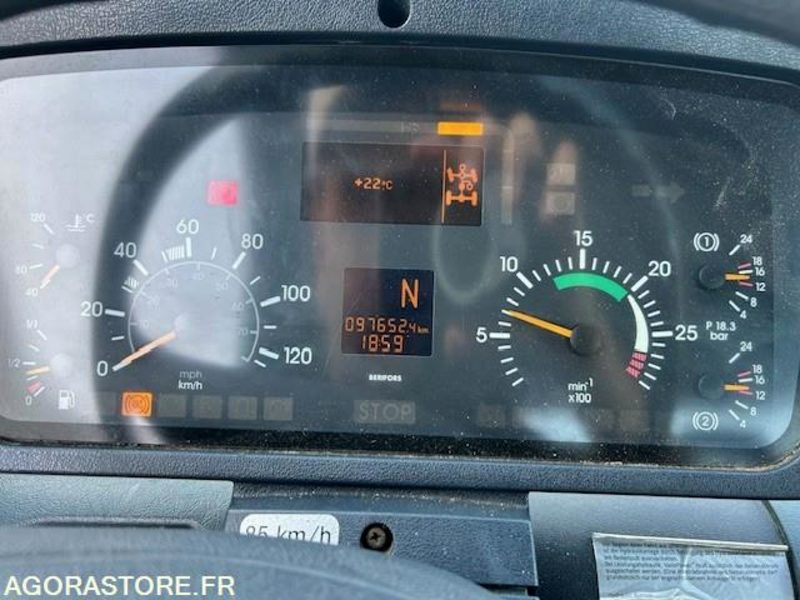 MERCEDES UNIMOG U300C VERSION COMMUNALE 2000 97652 KM - Municipal/ Special vehicle: picture 3 MERCEDES UNIMOG U300C VERSION COMMUNALE 2000 97652 KM - Municipal/ Special vehicle: picture 3