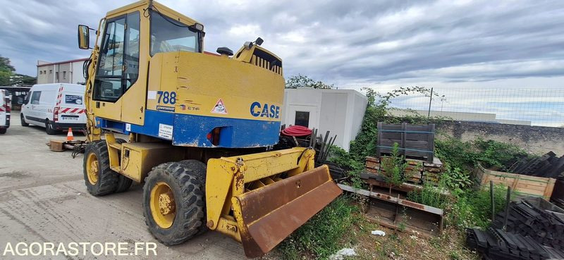 PELLE RAIL / ROUTE - CASE 788 PRR - 1999 / 13858 HEURES (3003381) - Wheel excavator: picture 3 PELLE RAIL / ROUTE - CASE 788 PRR - 1999 / 13858 HEURES (3003381) - Wheel excavator: picture 3