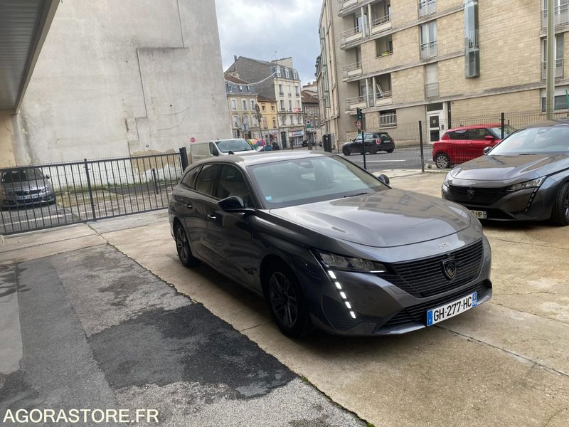 PEUGEOT 308 III Active Pack(P5) SW 1.5 BlueHDi EAT8 130 cv Boîte auto Pas de TVA - Estate car: picture 1 PEUGEOT 308 III Active Pack(P5) SW 1.5 BlueHDi EAT8 130 cv Boîte auto Pas de TVA - Estate car: picture 1