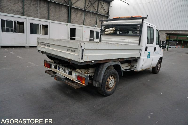 PEUGEOT BOXER PLATEAU DOUBLE CABINE - Tipper van: picture 3 PEUGEOT BOXER PLATEAU DOUBLE CABINE - Tipper van: picture 3