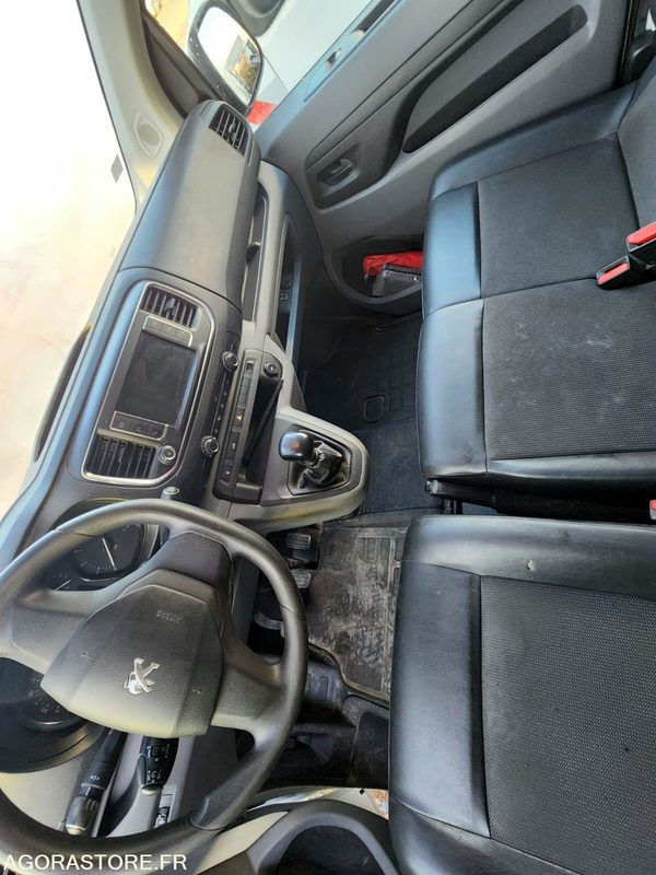 PEUGEOT EXPERT 1.5 BLUEHDI 120 - 2021 - 182104 km - Panel van: picture 5 PEUGEOT EXPERT 1.5 BLUEHDI 120 - 2021 - 182104 km - Panel van: picture 5