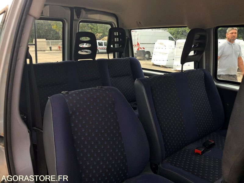 PEUGEOT EXPERT COMBI 8 PLACES - Minibus, People carrier: picture 5 PEUGEOT EXPERT COMBI 8 PLACES - Minibus, People carrier: picture 5