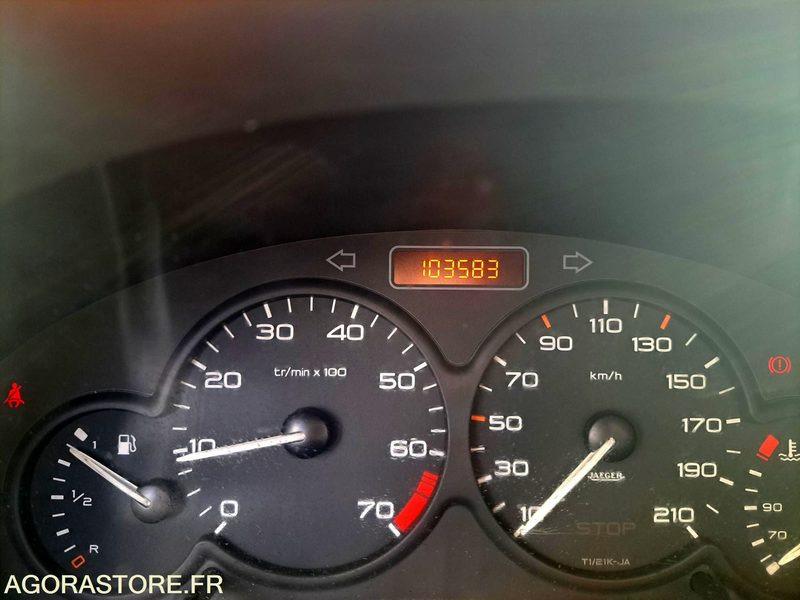 PEUGEOT PARTNER 103583kms 2004 - Small van: picture 2 PEUGEOT PARTNER 103583kms 2004 - Small van: picture 2