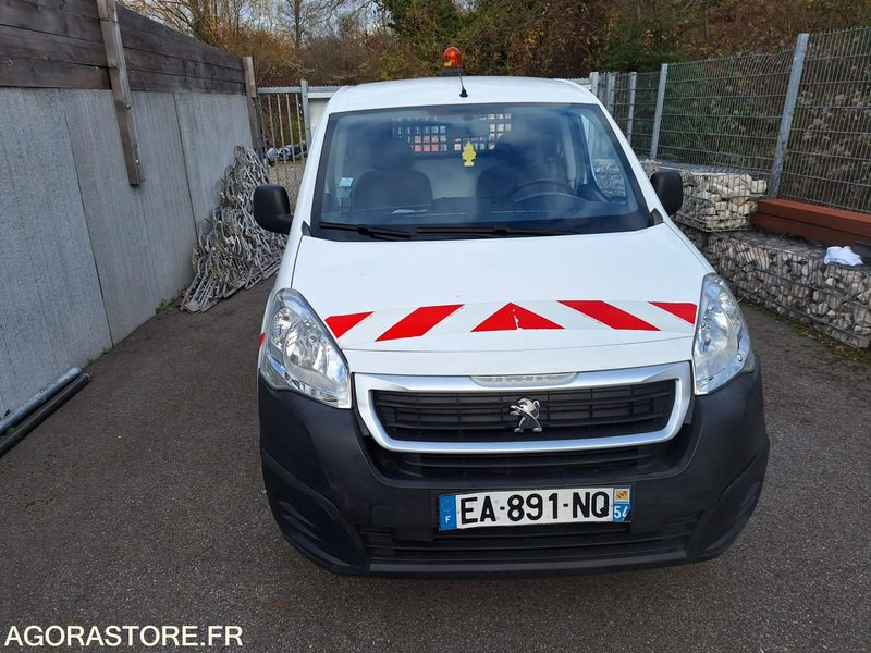 PEUGEOT PARTNER Benne_ 2 places _ Diesel 1.6HDI - Small van: picture 1 PEUGEOT PARTNER Benne_ 2 places _ Diesel 1.6HDI - Small van: picture 1