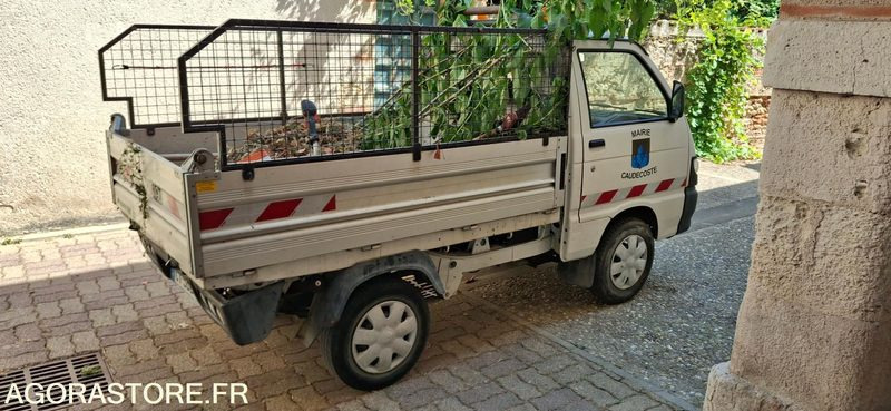 PIAGGIO PORTER Camion Benne - Tipper van: picture 1 PIAGGIO PORTER Camion Benne - Tipper van: picture 1