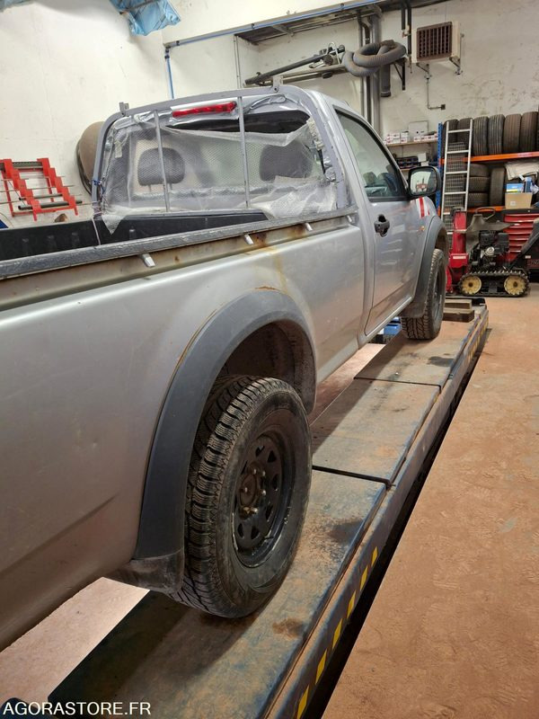 PICK UP D MAX ISUZU - Pickup truck: picture 4 PICK UP D MAX ISUZU - Pickup truck: picture 4