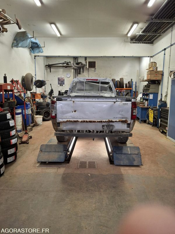 PICK UP D MAX ISUZU - Pickup truck: picture 1 PICK UP D MAX ISUZU - Pickup truck: picture 1