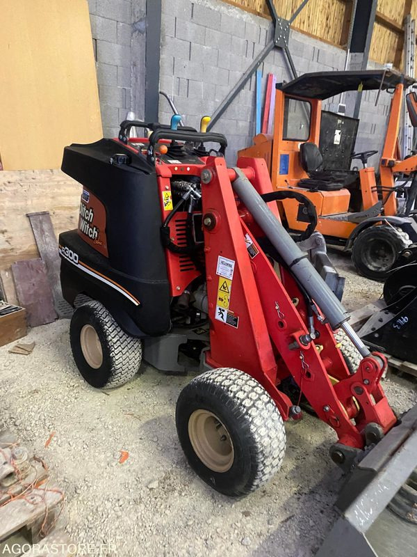 PORTE-OUTILS DITCH WITCH ZAHN R300 - Loader: picture 3 PORTE-OUTILS DITCH WITCH ZAHN R300 - Loader: picture 3