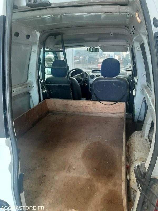 Peugeot Partner - Small van: picture 4 Peugeot Partner - Small van: picture 4