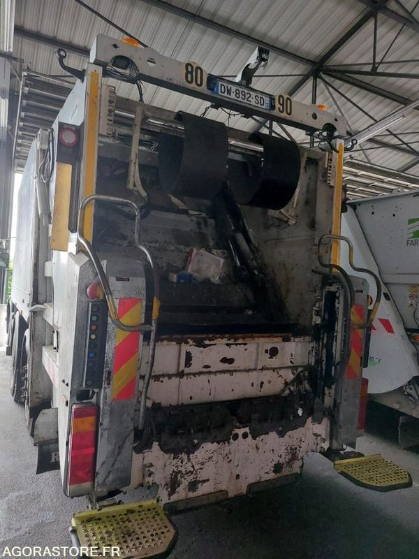 RENAULT - BOM Premium - 2008 / 412 258 km - DW-892-SD (BARA - R51651) - Refuse truck: picture 2 RENAULT - BOM Premium - 2008 / 412 258 km - DW-892-SD (BARA - R51651) - Refuse truck: picture 2