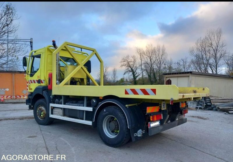 RENAULT KERAX 4x4 - 19T - 2003 - 320 000KM - Dropside/ Flatbed truck: picture 4 RENAULT KERAX 4x4 - 19T - 2003 - 320 000KM - Dropside/ Flatbed truck: picture 4