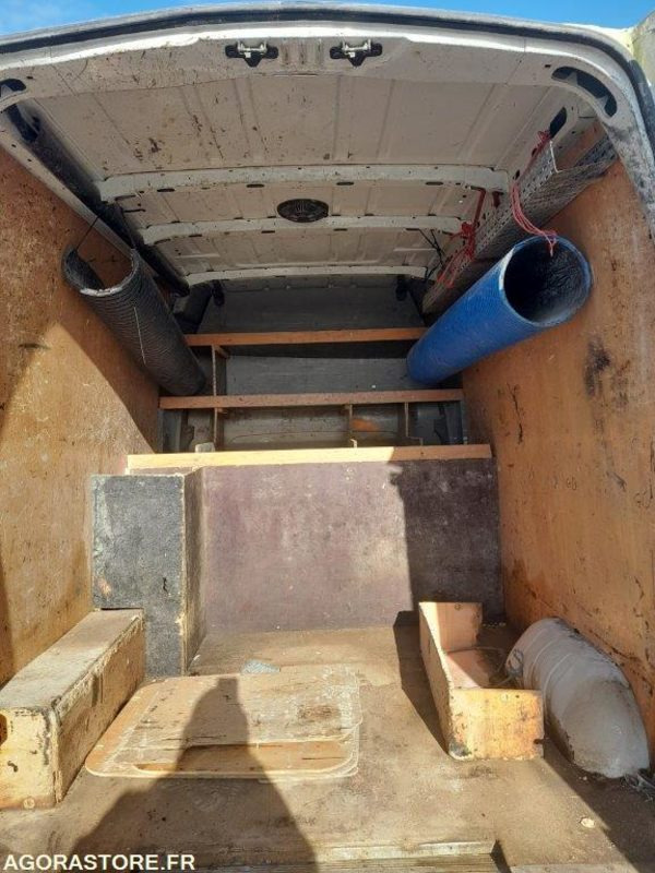 RENAULT MASTER - 2012 - 241500 KM - Panel van: picture 4 RENAULT MASTER - 2012 - 241500 KM - Panel van: picture 4