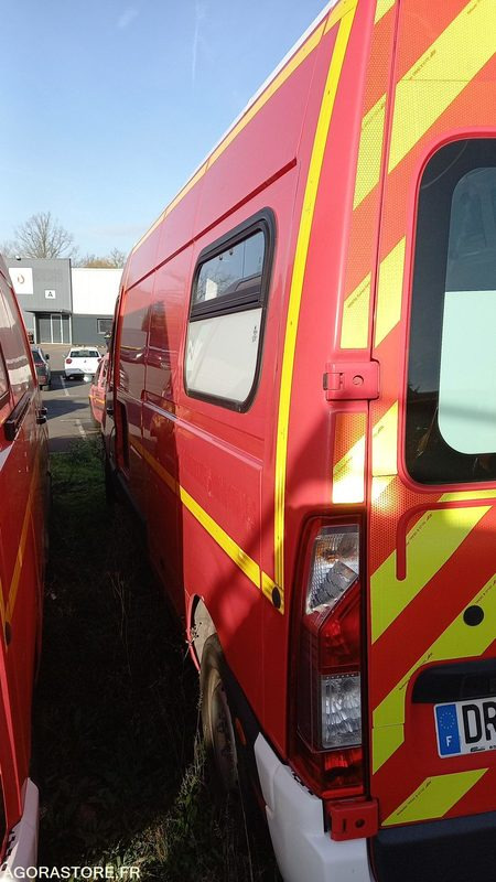 RENAULT - MASTER - 2015 - DR394BQ - Ambulance: picture 3 RENAULT - MASTER - 2015 - DR394BQ - Ambulance: picture 3