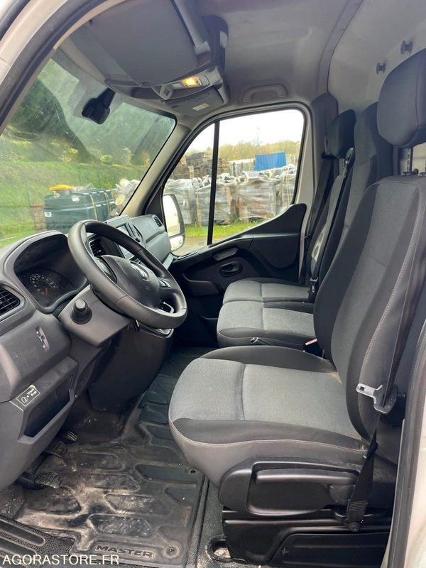 RENAULT MASTER - 2019 / 35366 KM (FM061MP) - Panel van: picture 3 RENAULT MASTER - 2019 / 35366 KM (FM061MP) - Panel van: picture 3