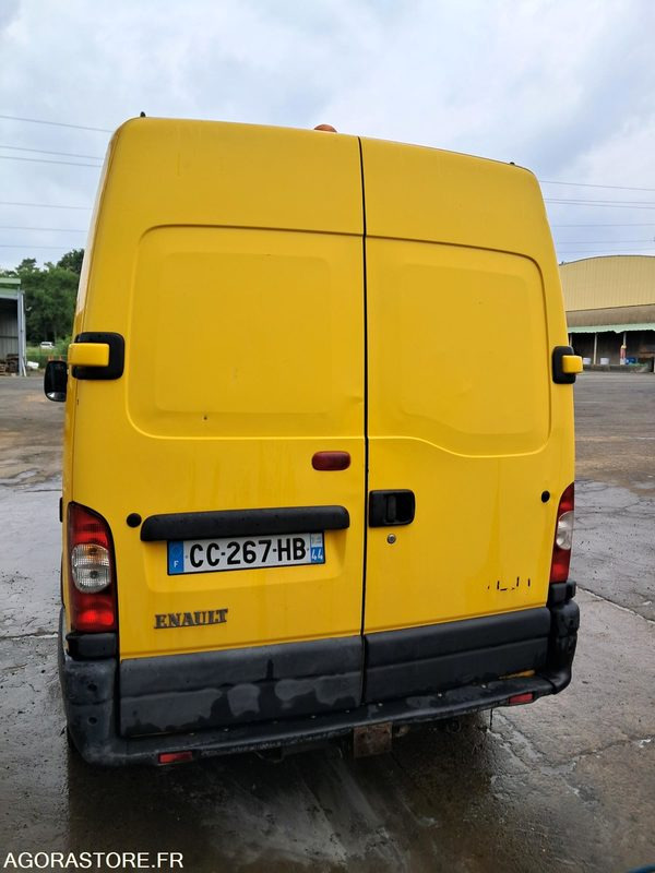 RENAULT MASTER 7 PLACES - 2004 / 268079KM (BMM17551) - Panel van: picture 3 RENAULT MASTER 7 PLACES - 2004 / 268079KM (BMM17551) - Panel van: picture 3