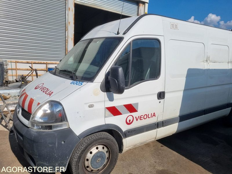 RENAULT MASTER FOURGON de 2005 - 253000 km (R3B246) - Panel van: picture 2 RENAULT MASTER FOURGON de 2005 - 253000 km (R3B246) - Panel van: picture 2