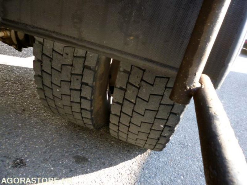 Tipper RENAULT MIDLUM 220 DCI BENNE HAYON 174900kms 2003: picture 9 Tipper RENAULT MIDLUM 220 DCI BENNE HAYON 174900kms 2003: picture 9