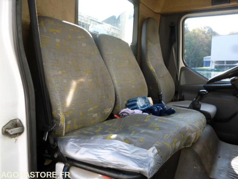 Tipper RENAULT MIDLUM 220 DCI BENNE HAYON 174900kms 2003: picture 15 Tipper RENAULT MIDLUM 220 DCI BENNE HAYON 174900kms 2003: picture 15