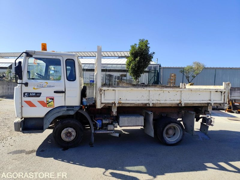 RENAULT S120 CAMION BENNE 1994 144 599 KMS BON ETAT - Tipper van: picture 5 RENAULT S120 CAMION BENNE 1994 144 599 KMS BON ETAT - Tipper van: picture 5