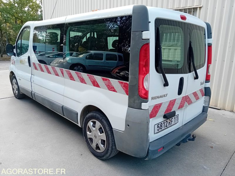 RENAULT TRAFIC DCI 115 L2H2 VP 9 places - Minibus, People carrier: picture 4 RENAULT TRAFIC DCI 115 L2H2 VP 9 places - Minibus, People carrier: picture 4