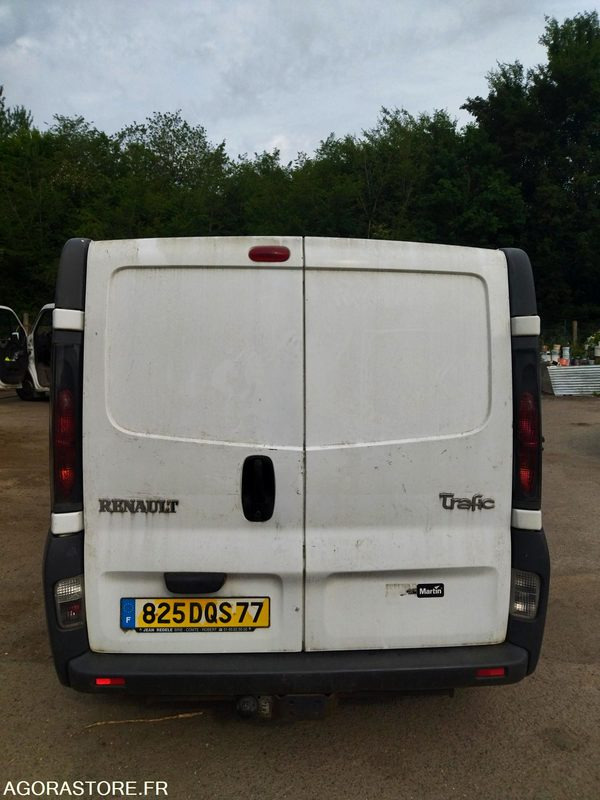 RENAULT TRAFIC DE 2005  71234 KM - Panel van: picture 3 RENAULT TRAFIC DE 2005  71234 KM - Panel van: picture 3