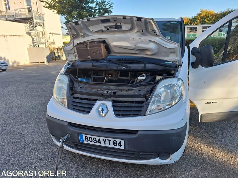 RENAULT TRAFIC - Minibus, People carrier: picture 2 RENAULT TRAFIC - Minibus, People carrier: picture 2