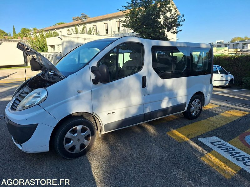 RENAULT TRAFIC - Minibus, People carrier: picture 1 RENAULT TRAFIC - Minibus, People carrier: picture 1