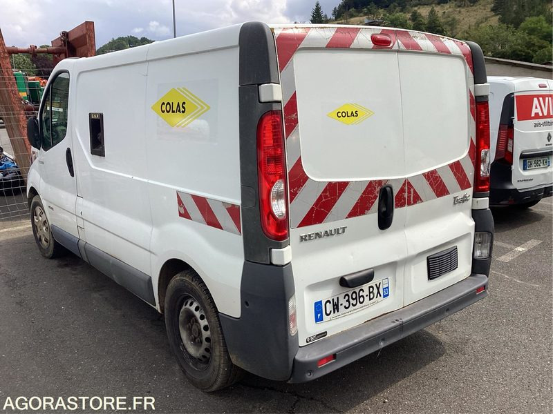 RENAULT Trafic VU 4p Fourgon FG GD CON - 2013 - 272011 KM - P1510094 - Panel van: picture 3 RENAULT Trafic VU 4p Fourgon FG GD CON - 2013 - 272011 KM - P1510094 - Panel van: picture 3