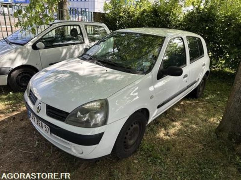 Renault Clio - 848BEQ57 - Car: picture 1 Renault Clio - 848BEQ57 - Car: picture 1