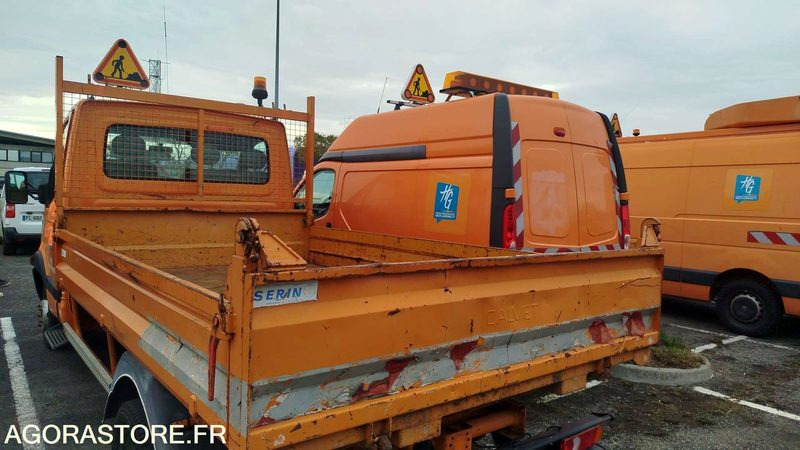 Renault Mascott - 2003 - 191219km - 463BDE31 - Tipper van: picture 3 Renault Mascott - 2003 - 191219km - 463BDE31 - Tipper van: picture 3