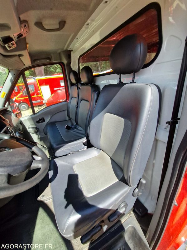 Renault Master - 2007 - 61866 - 4156ZG27 - Panel van: picture 5 Renault Master - 2007 - 61866 - 4156ZG27 - Panel van: picture 5