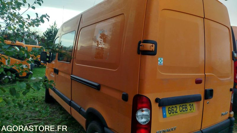 Renault Master - 2008 - 252904km - 662CEB31 - Panel van: picture 2 Renault Master - 2008 - 252904km - 662CEB31 - Panel van: picture 2