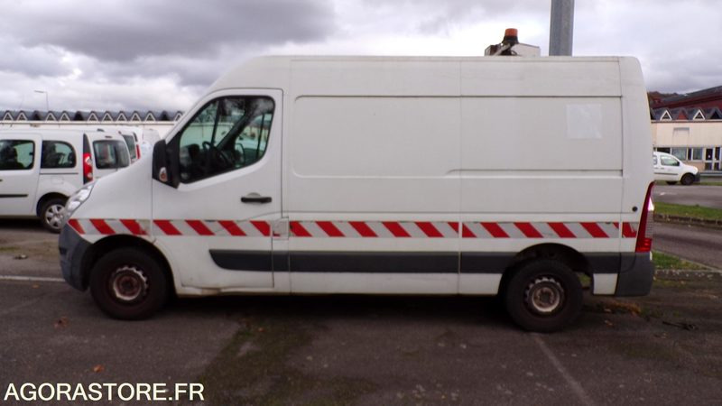 Renault Master - 2014 - 117443kms - DM-829-SZ - Panel van: picture 3 Renault Master - 2014 - 117443kms - DM-829-SZ - Panel van: picture 3