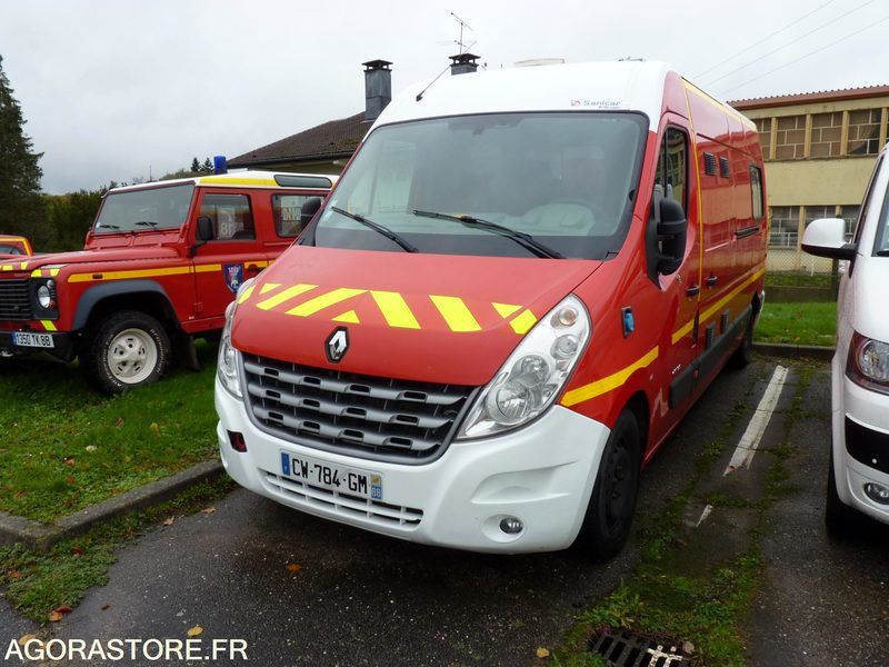 Renault Master (Ancienne Ambulance Pompier) - Ambulance: picture 1 Renault Master (Ancienne Ambulance Pompier) - Ambulance: picture 1