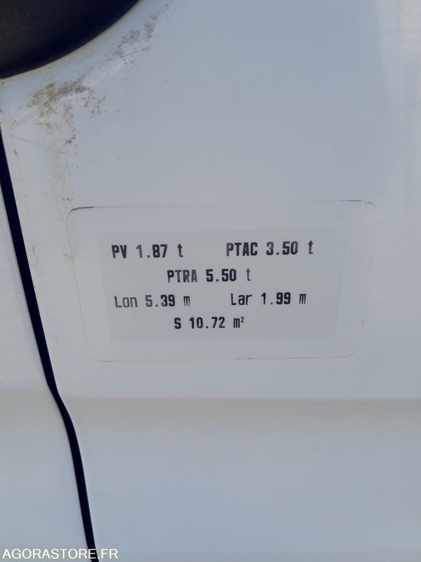 Panel van Renault Master: picture 13