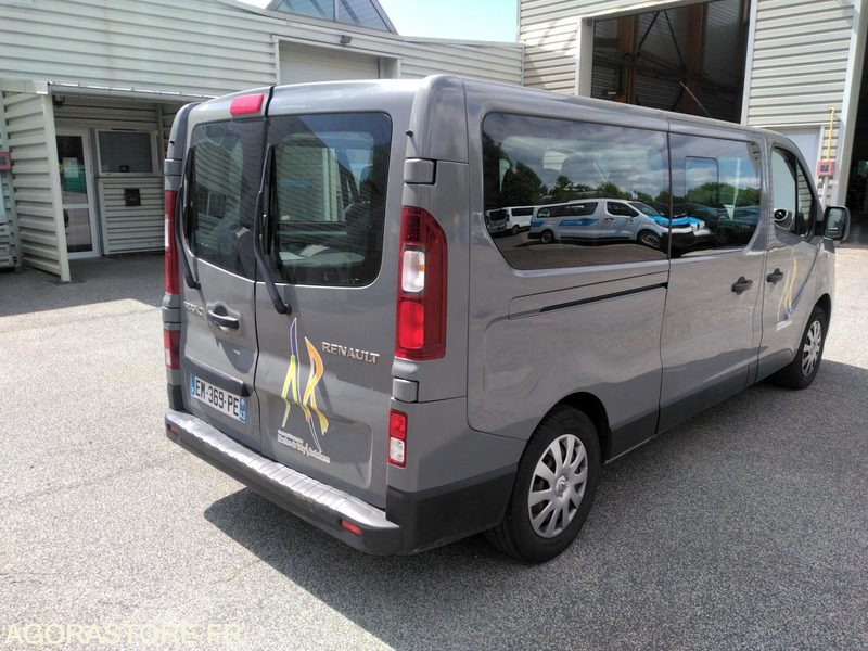 Renault Trafic 2017 114300 kms - Minibus, People carrier: picture 3 Renault Trafic 2017 114300 kms - Minibus, People carrier: picture 3