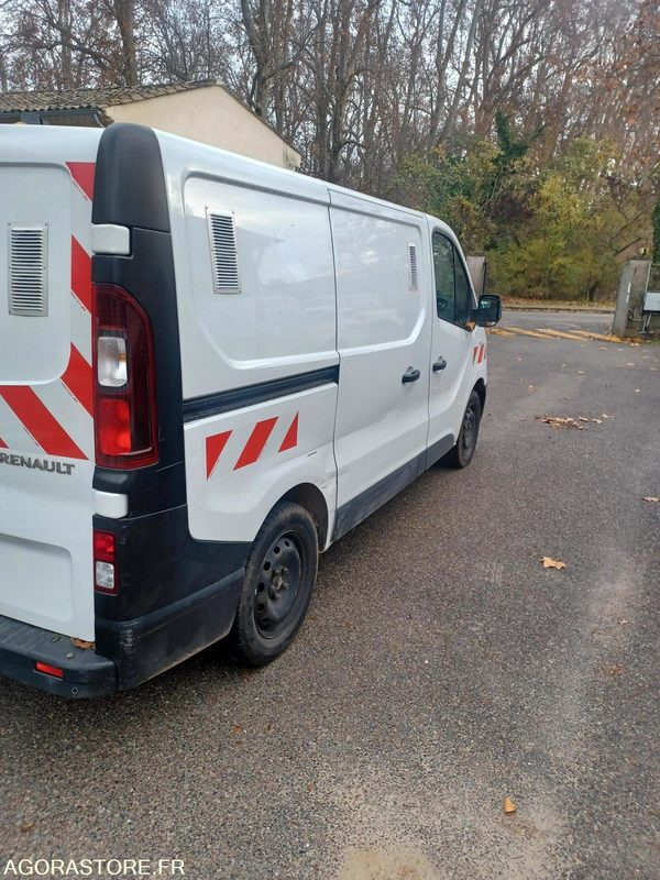 Renault Trafic - 2018 - 195000kms - FC-435-CQ - Panel van: picture 2 Renault Trafic - 2018 - 195000kms - FC-435-CQ - Panel van: picture 2