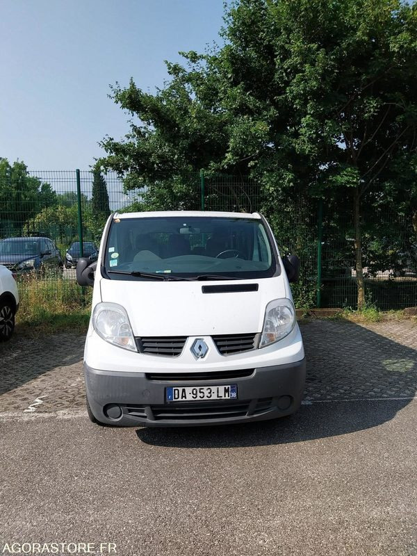Renault Trafic 9 places DA-953-LM de 2013 avec 135 698 kms - Minibus, People carrier: picture 3 Renault Trafic 9 places DA-953-LM de 2013 avec 135 698 kms - Minibus, People carrier: picture 3