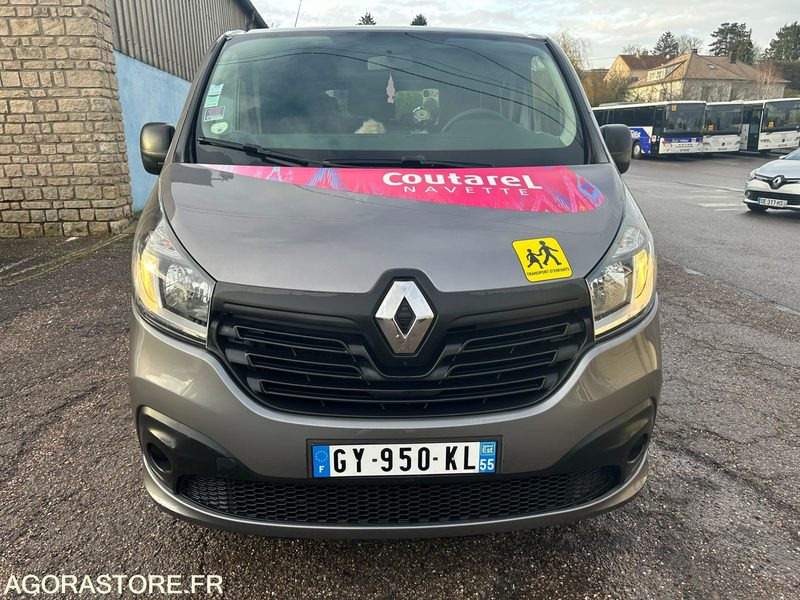 Renault Trafic 9 places / GY-950-KL / 275 557kms - Minibus, People carrier: picture 2 Renault Trafic 9 places / GY-950-KL / 275 557kms - Minibus, People carrier: picture 2