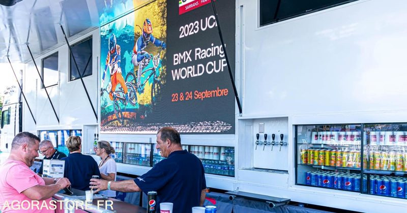 Semi Remorques DRACO - Bar - DJ - Rooftop - Refrigerated semi-trailer: picture 4 Semi Remorques DRACO - Bar - DJ - Rooftop - Refrigerated semi-trailer: picture 4