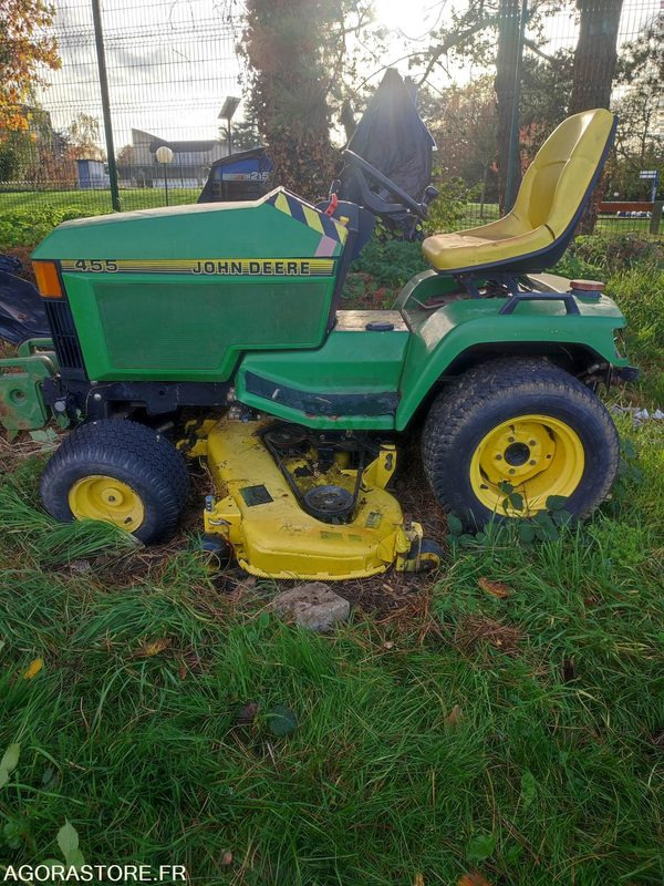 TRACTEUR TONDEUSE JOHN DEERE 455 - Lawn mower: picture 1 TRACTEUR TONDEUSE JOHN DEERE 455 - Lawn mower: picture 1