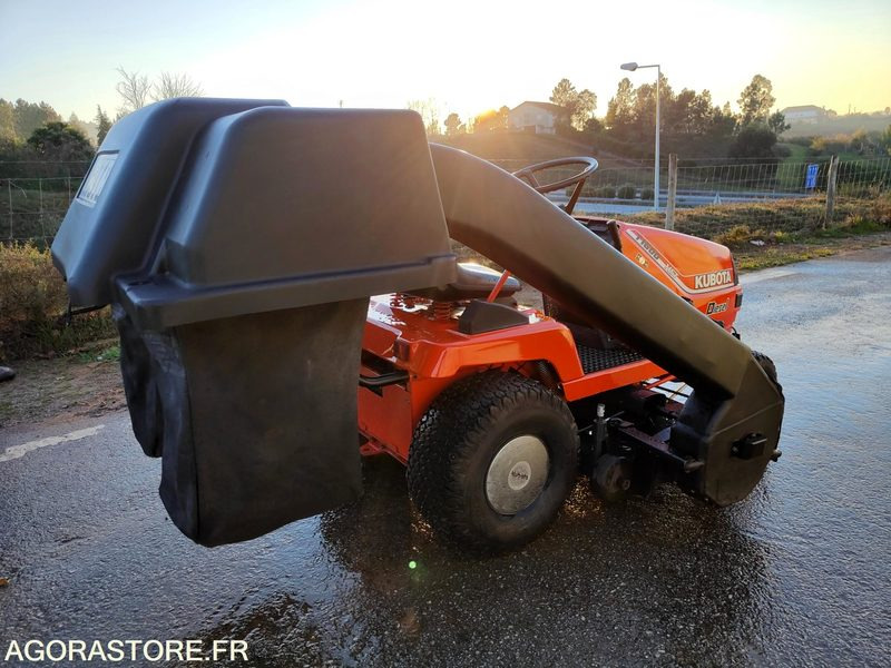 TRACTEUR TONDEUSE KUBOTA - GAMME PRO - HST T1600 - 377 HEURES - Lawn mower: picture 5 TRACTEUR TONDEUSE KUBOTA - GAMME PRO - HST T1600 - 377 HEURES - Lawn mower: picture 5