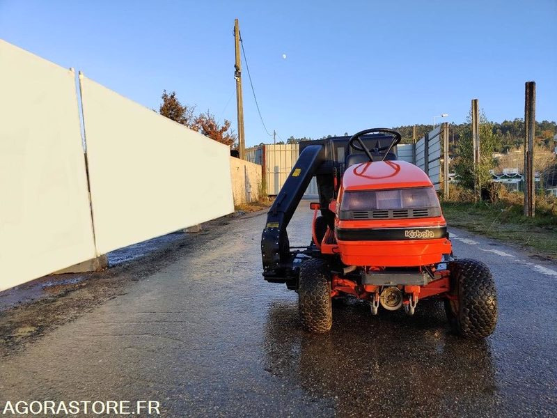 TRACTEUR TONDEUSE KUBOTA - GAMME PRO - HST T1600 - 377 HEURES - Lawn mower: picture 3 TRACTEUR TONDEUSE KUBOTA - GAMME PRO - HST T1600 - 377 HEURES - Lawn mower: picture 3