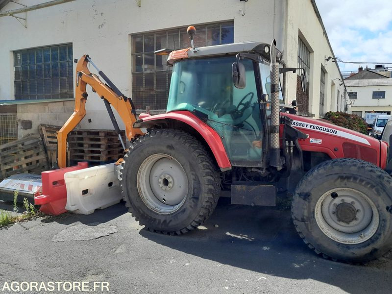 Tracteur Massey Ferguson + broyeur Noremat - Farm tractor: picture 1 Tracteur Massey Ferguson + broyeur Noremat - Farm tractor: picture 1