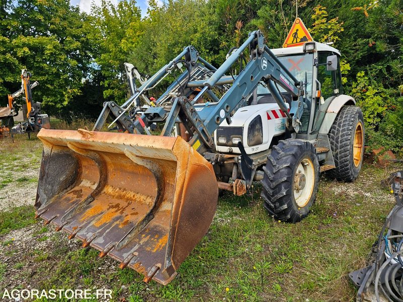 Tracteur Renault ergos 2000 - 2929VB28 - Farm tractor: picture 1 Tracteur Renault ergos 2000 - 2929VB28 - Farm tractor: picture 1