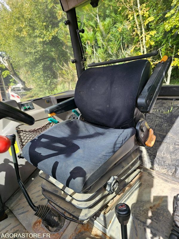 Tracteur Renault ergos 2000 - 2929VB28 - Farm tractor: picture 5 Tracteur Renault ergos 2000 - 2929VB28 - Farm tractor: picture 5