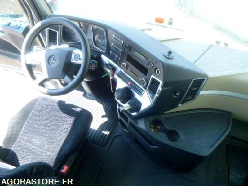 Tractor unit MERCEDES ACTROS 1845 GRANDE CABINE - 2012 - IMMATRICULATION SLOVENE: picture 7