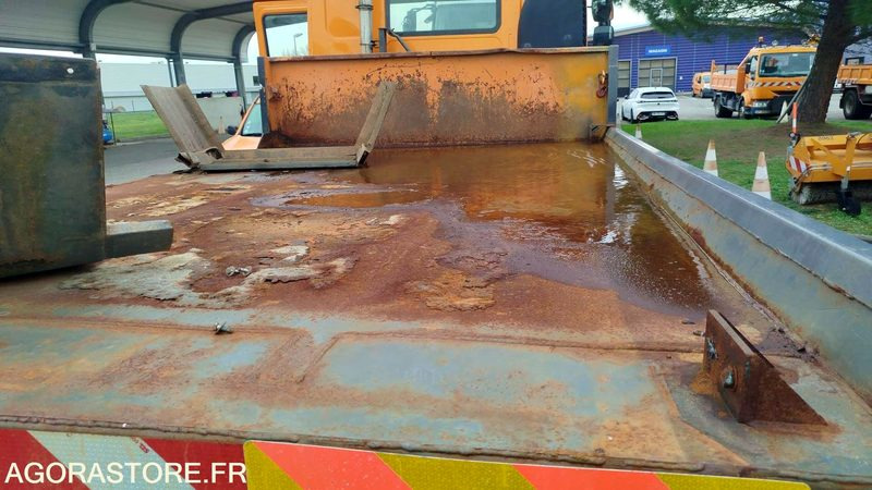 Renault Midlum 180 - 2001 - 227204km - 567APD31 - Tractor unit: picture 3 Renault Midlum 180 - 2001 - 227204km - 567APD31 - Tractor unit: picture 3