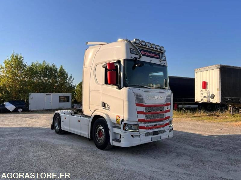 SCANIA R500 - 2017 - 995 000 KM - Tractor unit: picture 1 SCANIA R500 - 2017 - 995 000 KM - Tractor unit: picture 1