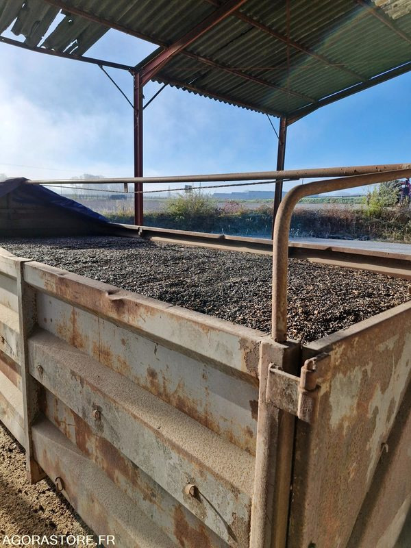 BENNE CEREALIERE 11 - Truck: picture 2 BENNE CEREALIERE 11 - Truck: picture 2